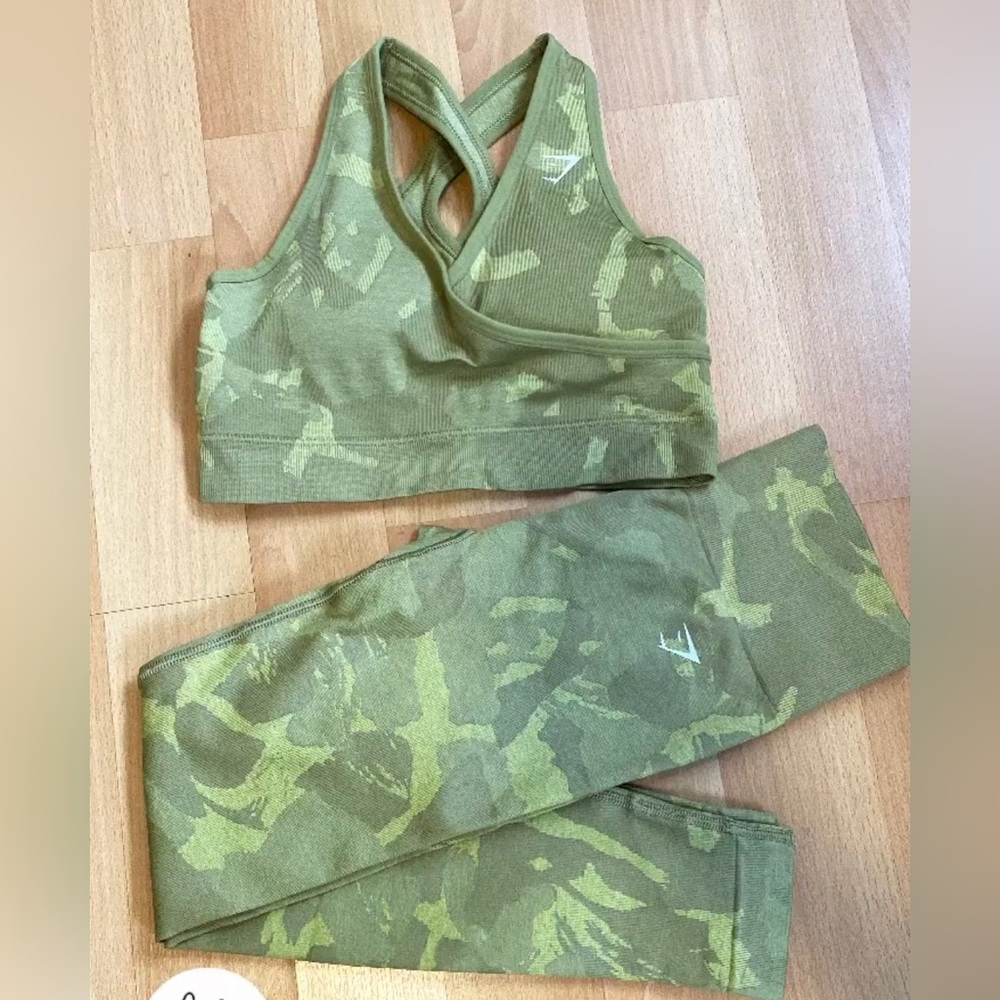 Gym Shark work out set